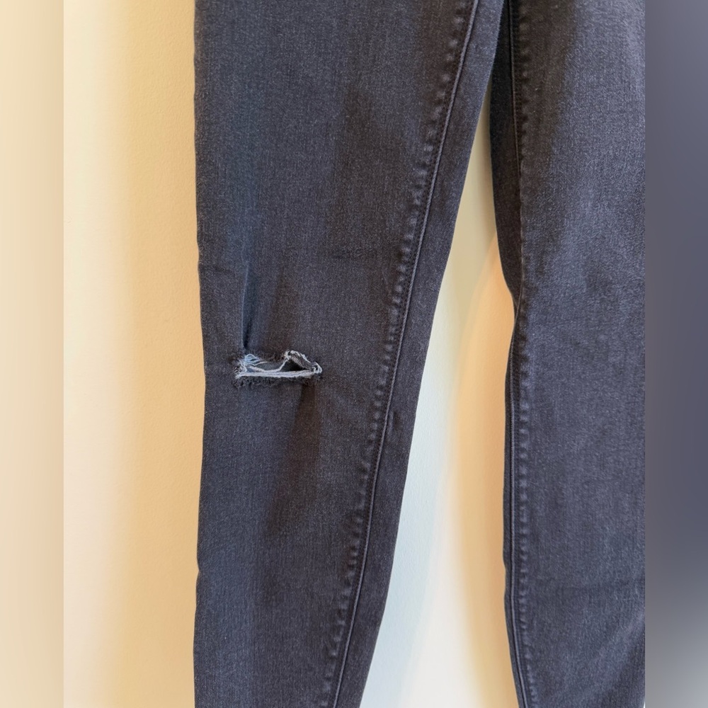 SPANX Black Distressed Skinny Jeans in Vintage Black *GOOD USED CONDITION* - Picture 5 of 11